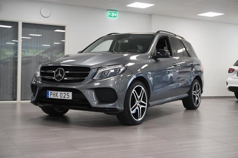 Grå Begagnad 2017 Mercedes GLE350 AMG SUV | 349 800 kr (Marknadspris) - Bild 1/4