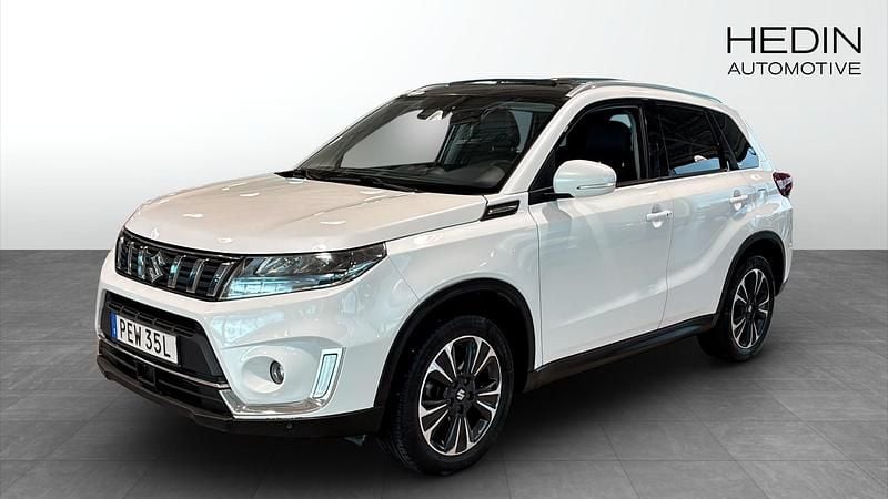 Vit (white) Begagnad 2020 Suzuki Vitara GLX SUV | 187 900 kr (Marknadspris) - Bild 1/4