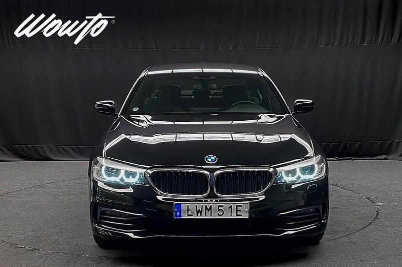 Begagnad BMW 530 iPerformance 252 HK (185 kW) 2020 Svart Sedan