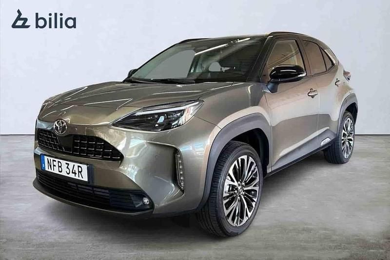 Ny Toyota Yaris Cross 2025 Grön SUV