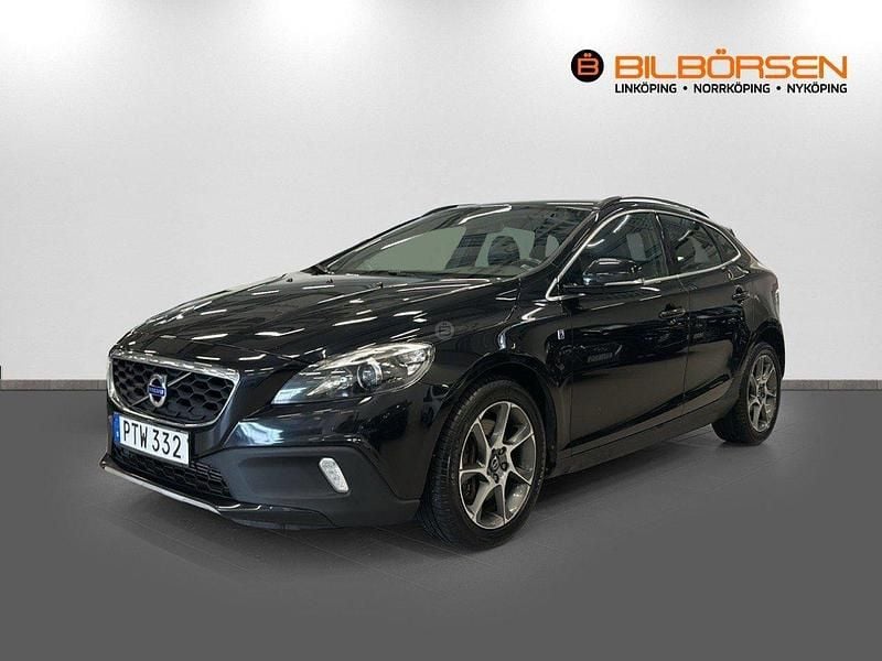 Svart Begagnad 2014 Volvo V40 CC Kombi | 149 900 kr (Lite dyr) - Bild 1/4