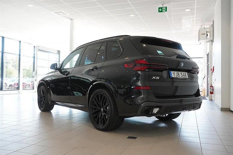Ny BMW X5 M Sport 286 HK (210 kW) 2025 Svart SUV