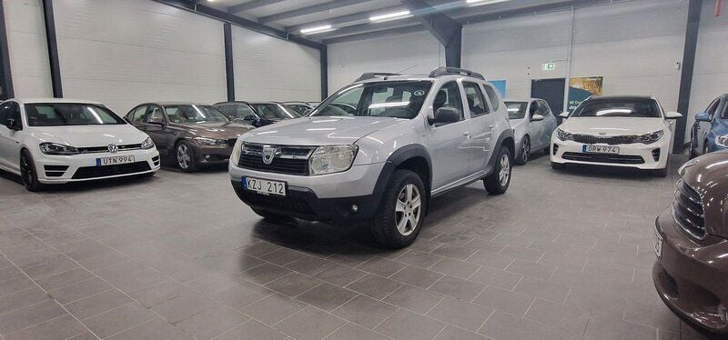 Silver Begagnad 2011 Dacia Duster SUV | 49 900 kr (Bra pris) - Bild 1/4