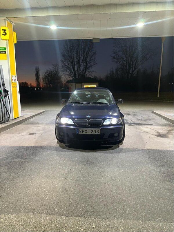Blå Begagnad 2005 BMW 320 M Sport Sedan | 34 000 kr (Bra pris) - Bild 1/4