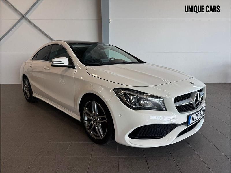 Vit Begagnad 2019 Mercedes CLA200 AMG Sportkupé | 219 900 kr (Bra pris) - Bild 1/4