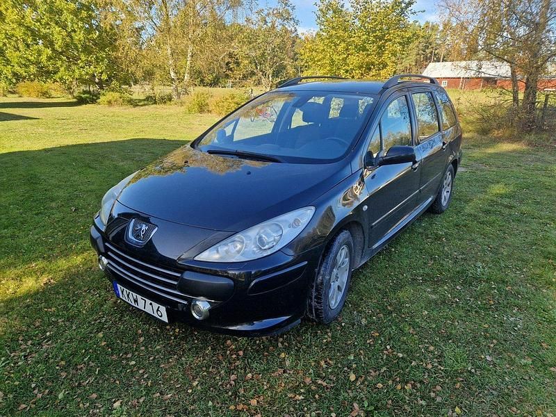 Begagnad 2007 Peugeot 307 Kombi | 25 000 kr - Bild 1/4