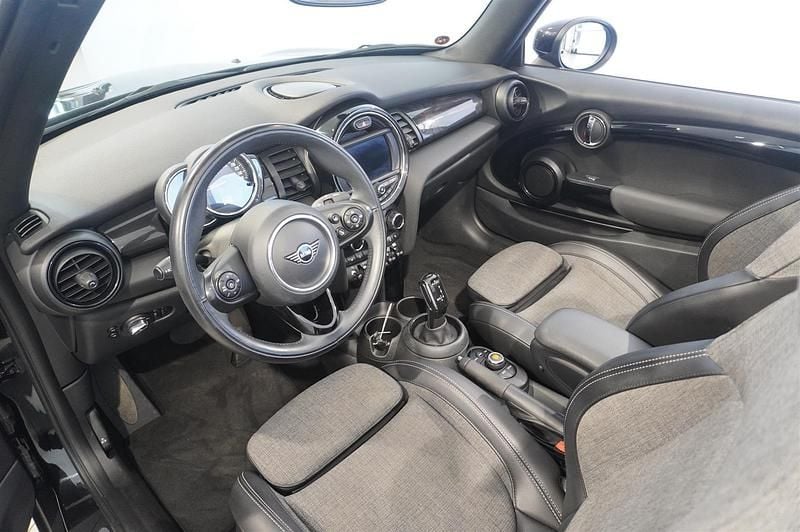 Svart Begagnad 2020 Mini Cooper Cabriolet Chili Cab | 254 900 kr (Marknadspris) - Bild 1/2