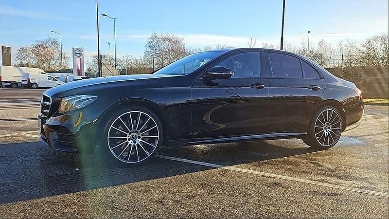 Begagnad 2020 Mercedes E300 Sedan | 290 000 kr (Marknadspris) - Bild 1/4