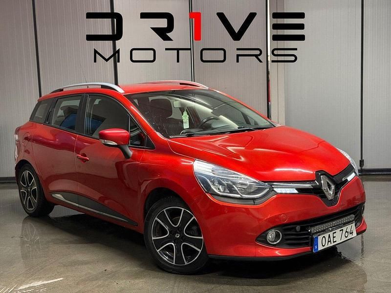 Röd Begagnad 2016 Renault Clio GrandTour Kombi | 69 900 kr (Marknadspris) - Bild 1/4