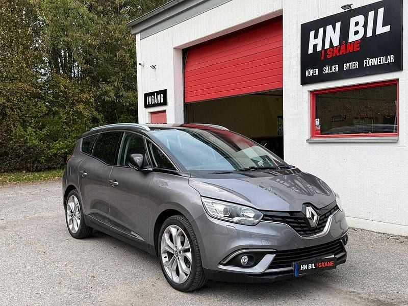 Flerfärgad (grå) Begagnad 2017 Renault Grand Scénic IV Minibuss | 129 900 kr (Marknadspris) - Bild 1/4