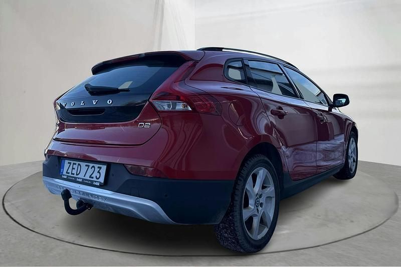 Begagnad Volvo V40 CC Business Edition 120 HK (88 kW) 2018 Röd Kombi