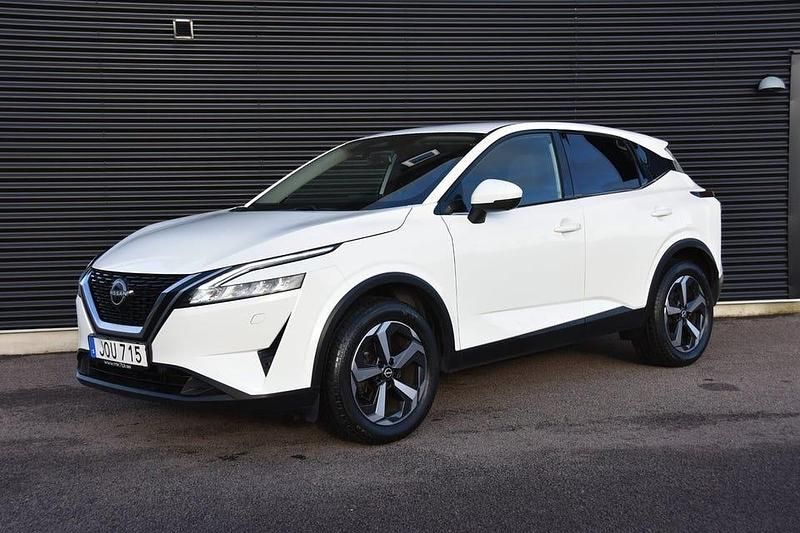 Vit Begagnad 2022 Nissan Qashqai N-Connecta SUV | 269 900 kr (Marknadspris) - Bild 1/4