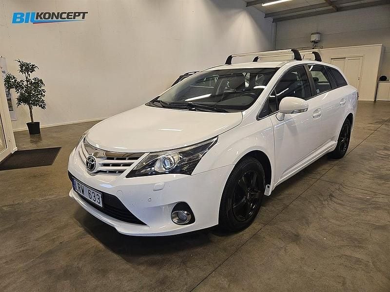 Vit Begagnad 2012 Toyota Avensis Business Edition Kombi | 79 900 kr (Marknadspris) - Bild 1/4