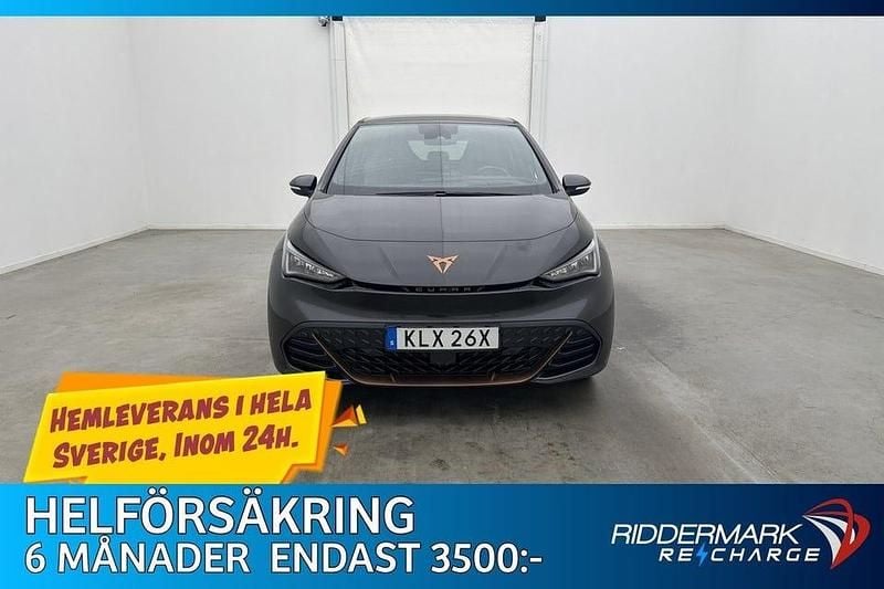 Begagnad Cupra Born 150 kW (204 HK) 2023 Mgrå Halvkombi