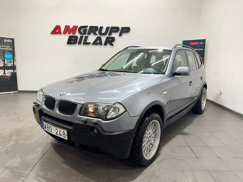 Ljusgrå Begagnad 2004 BMW X3 SUV | 49 900 kr (Marknadspris) - Bild 1/4