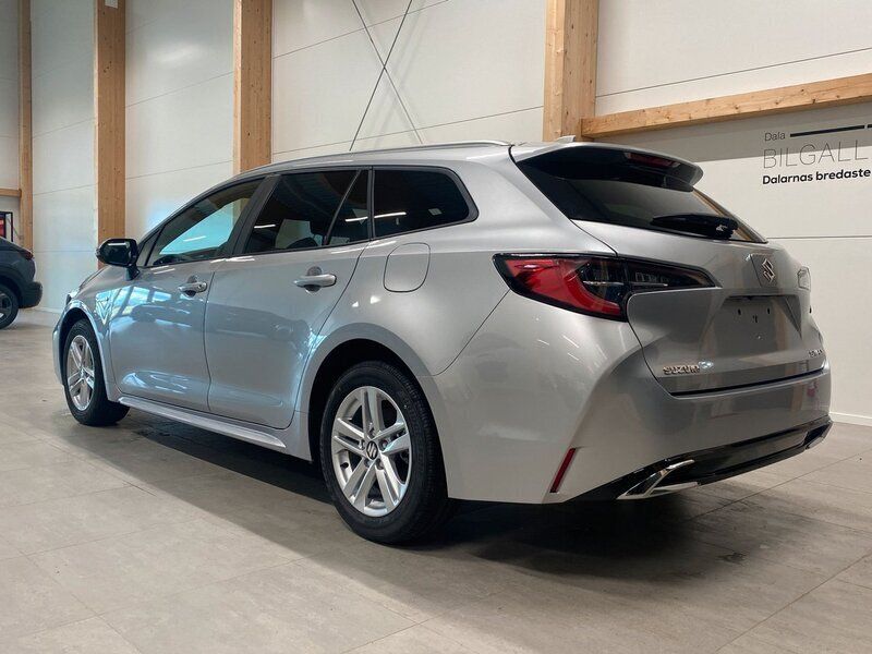 Begagnad Suzuki Swace 141 HK (103 kW) 2024 Grå Kombi