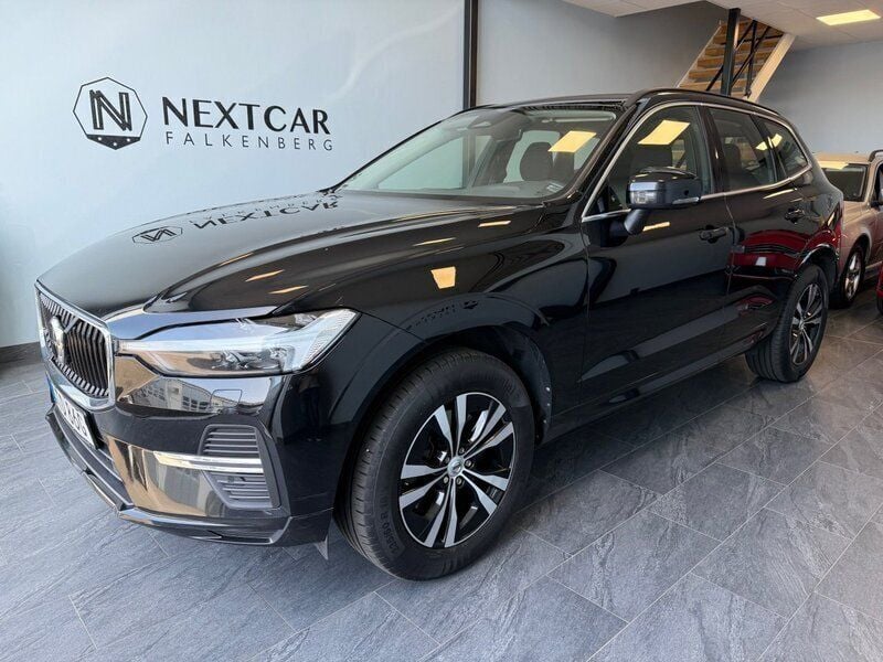 Svart Begagnad 2022 Volvo XC60 Momentum SUV | 309 900 kr (Superpris) - Bild 1/4