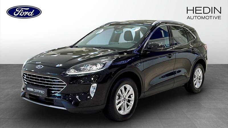 Svart (black) Begagnad 2022 Ford Kuga Titanium SUV | 244 900 kr (Bra pris) - Bild 1/4