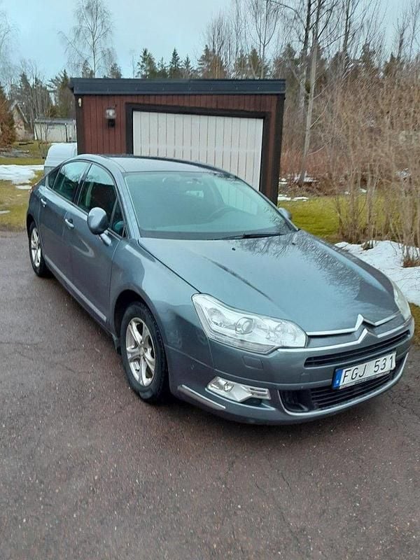 Grå Begagnad 2009 Citroën C5 Sedan | 35 000 kr - Bild 1/4