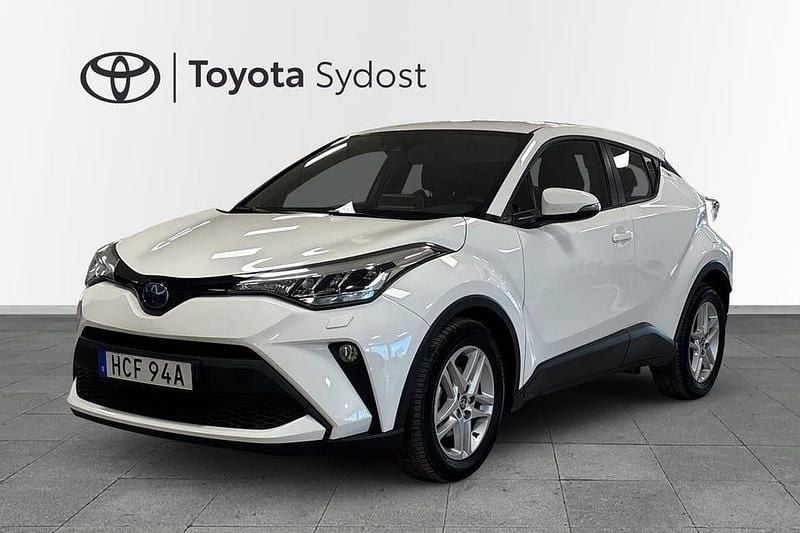 Begagnad Toyota C-HR 124 HK (91 kW) 2023 Vit SUV