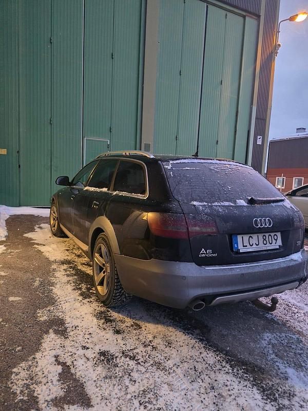 Begagnad Audi A6 Allroad 240 HK (176 kW) 2011 Kombi