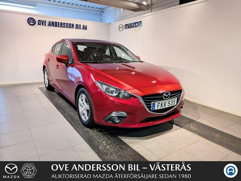 Begagnad Mazda 3 Inclusive 150 HK (110 kW) 2014 Röd Halvkombi