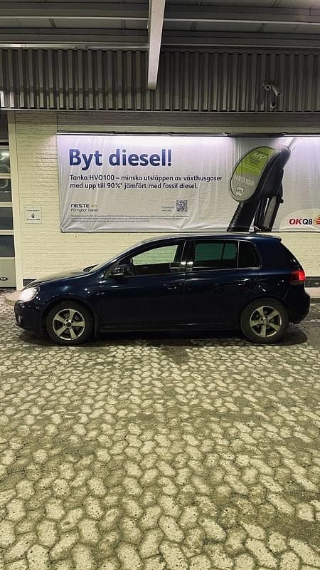 Begagnad VW Golf VI 105 HK (77 kW) 2011 Halvkombi