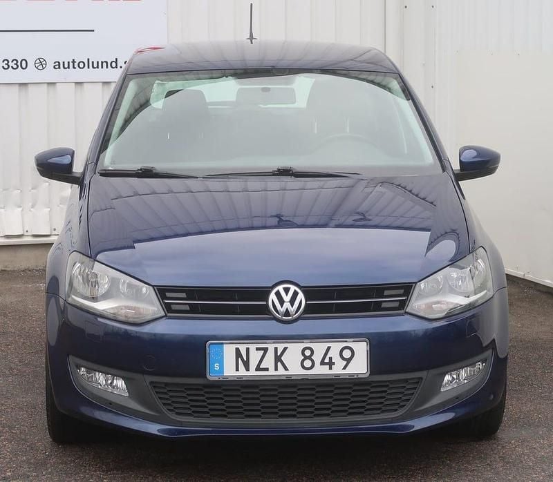 Begagnad VW Polo 86 HK (63 kW) 2014 Blåmetallic