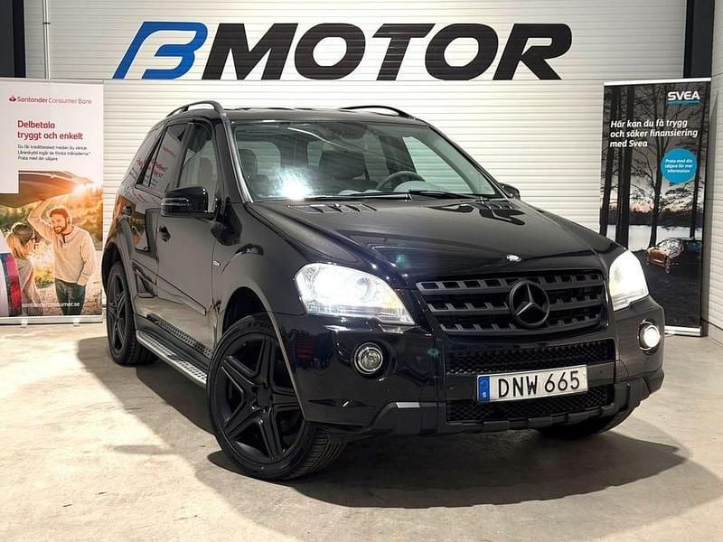 Svart Begagnad 2011 Mercedes ML350 AMG SUV | 129 900 kr (Marknadspris) - Bild 1/4