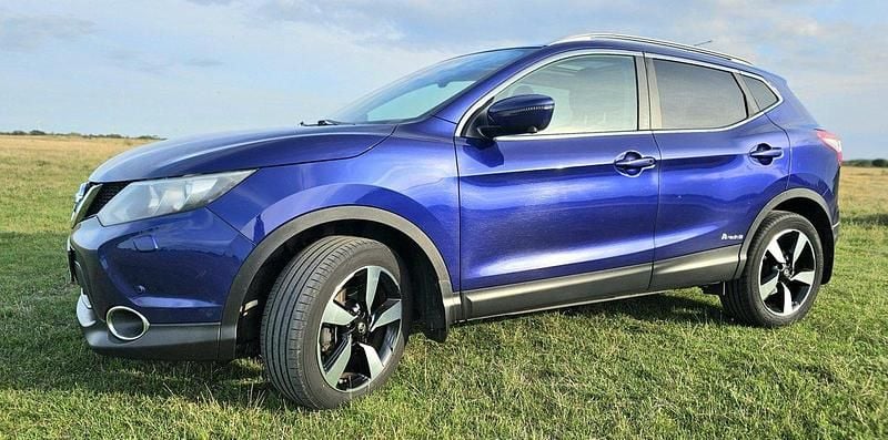 Blå Begagnad 2016 Nissan Qashqai Tekna SUV | 89 000 kr (Marknadspris) - Bild 1/4