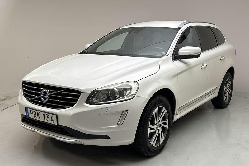 Vit Begagnad 2015 Volvo XC60 Summum SUV | 110 000 kr (Superpris) - Bild 1/4
