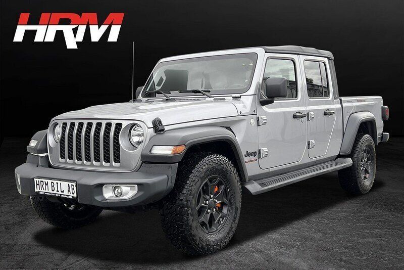 Grå Begagnad 2021 Jeep Gladiator SUV | 549 900 kr - Bild 1/4