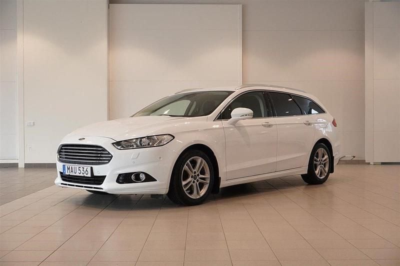 Vit Begagnad 2015 Ford Mondeo Business Edition Kombi | 114 800 kr (Marknadspris) - Bild 1/4