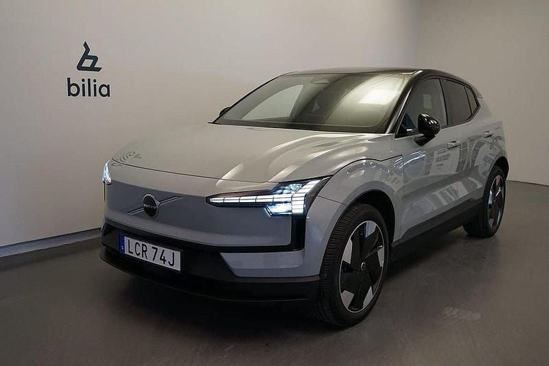 Grå Begagnad 2023 Volvo EX30 Plus SUV | 369 500 kr - Bild 1/3