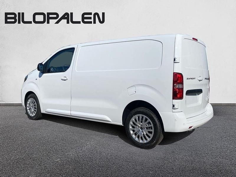 Begagnad Peugeot Expert 144 HK (105 kW) 2024 Vit Van