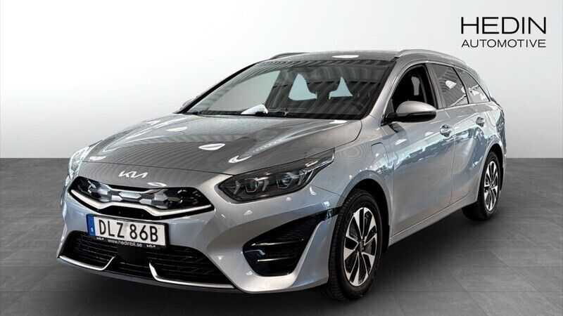 Grå (silver) Begagnad 2021 Kia Ceed Advance Kombi | 239 000 kr (Lite dyr) - Bild 1/4