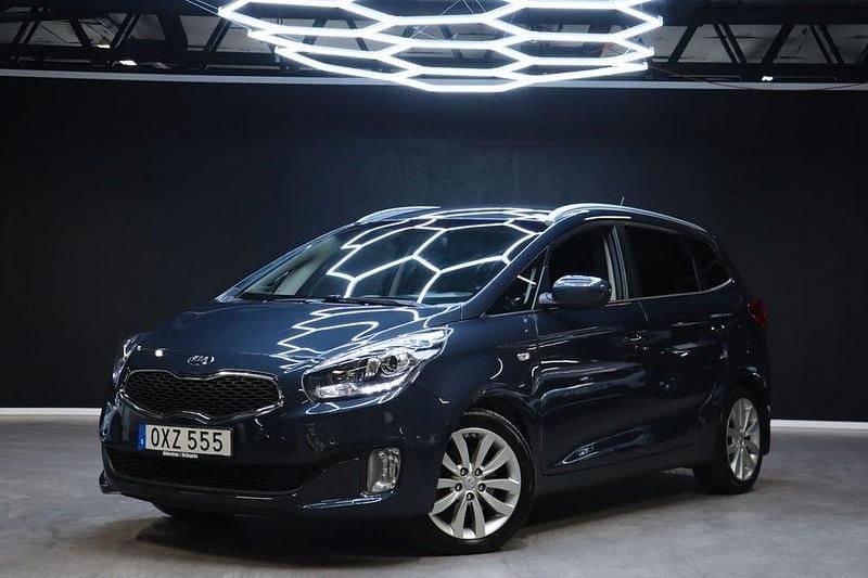 Blå Begagnad 2016 Kia Carens Minibuss | 159 900 kr (Marknadspris) - Bild 1/4