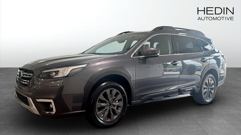 Grå (grey) Ny 2025 Subaru Outback SUV | 449 900 kr - Bild 1/4