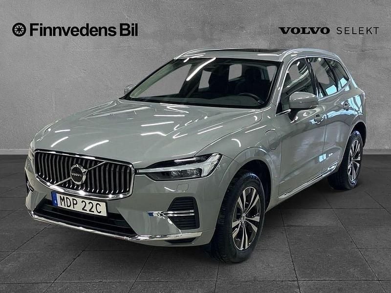 Begagnad Volvo XC60 Core 355 HK (261 kW) 2025 Grå SUV