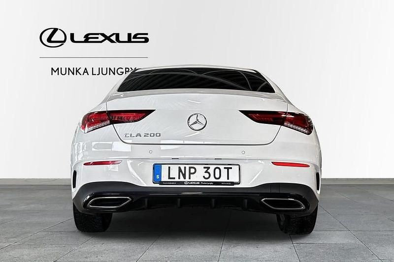 Begagnad Mercedes CLA200 AMG 165 HK (121 kW) 2021 Vit