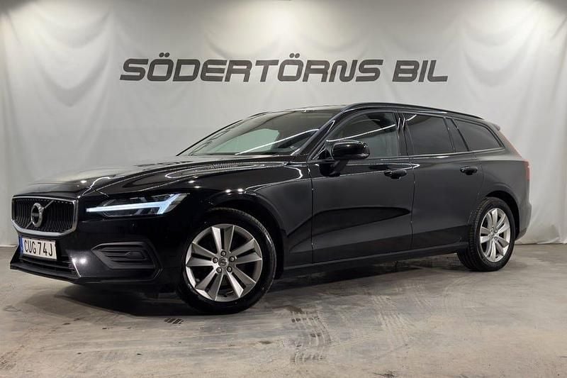 Begagnad Volvo V60 Momentum 150 HK (110 kW) 2020 Svart Kombi