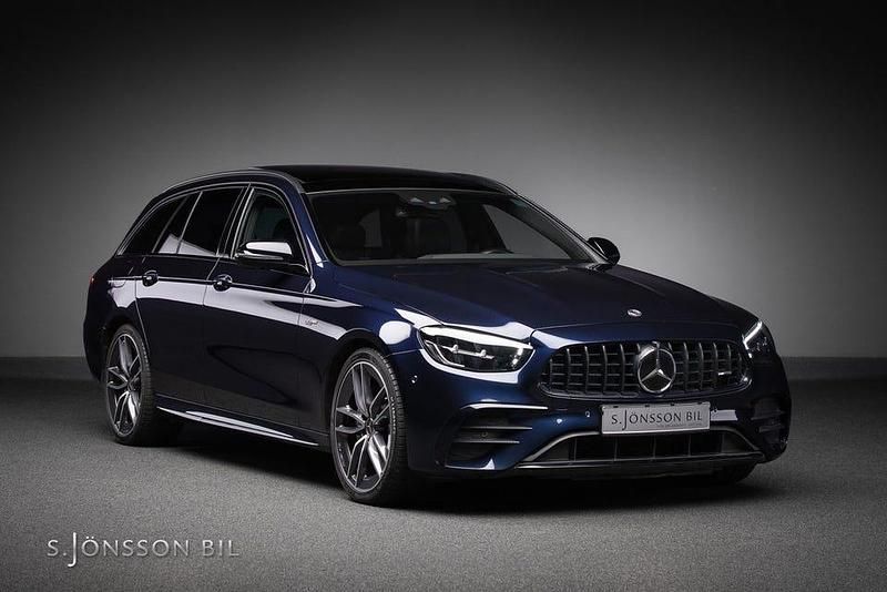 Nautic blue metallic Begagnad 2022 Mercedes E53 AMG AMG Kombi | 669 000 kr (Bra pris) - Bild 1/4