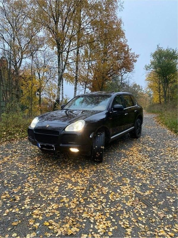 Begagnad 2004 Porsche Cayenne Turbo SUV | 95 000 kr (Marknadspris) - Bild 1/4