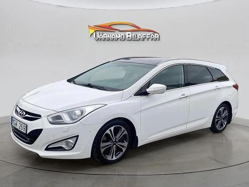 Begagnad Hyundai i40 136 HK (100 kW) 2012 Vit Kombi