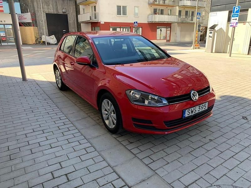 Begagnad 2015 VW Golf VII Halvkombi | 99 000 kr (Bra pris) - Bild 1/2