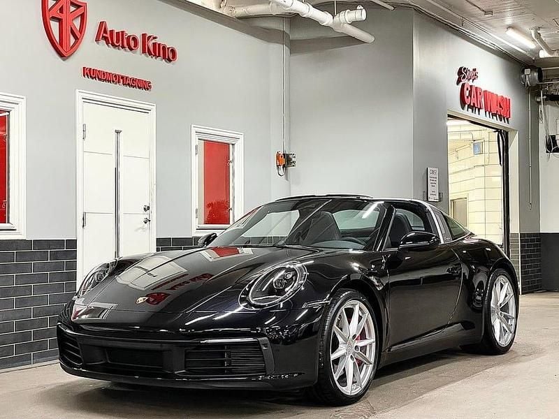 Begagnad Porsche 911 Targa 4S 450 HK (330 kW) 2020 Svart Cab