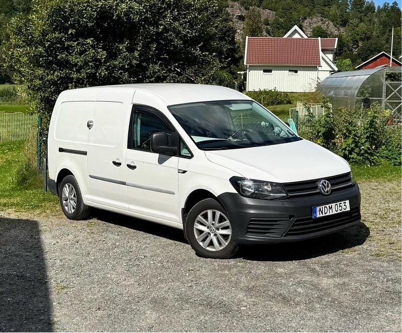 Vit Begagnad 2017 VW Caddy Maxi Minibuss | 108 000 kr (Bra pris) - Bild 1/4