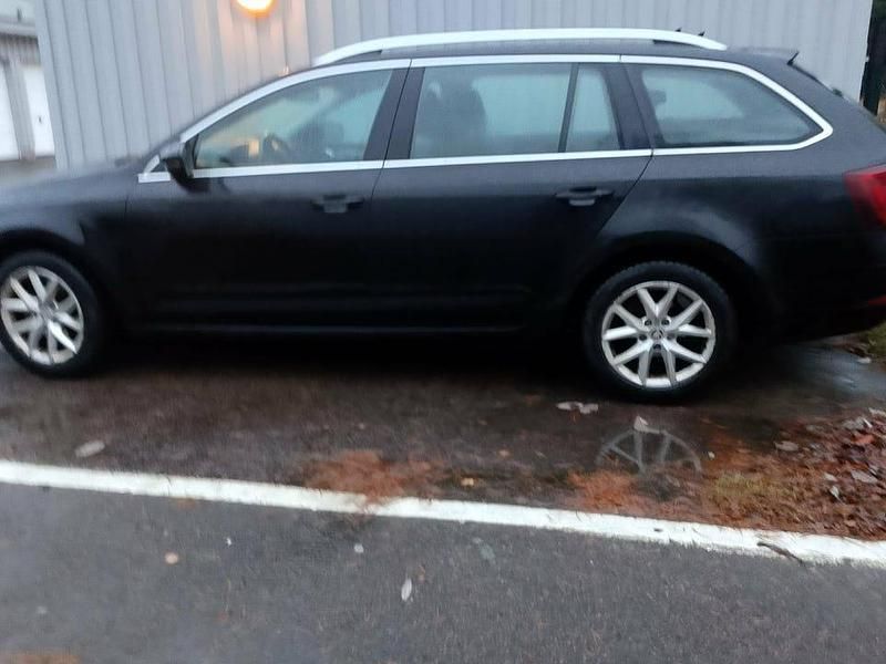Begagnad 2019 Skoda Octavia G-TEC Kombi | 67 000 kr - Bild 1/4
