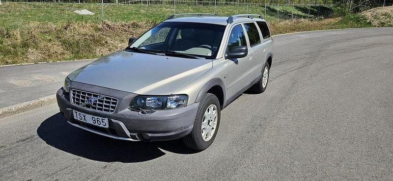 Brun Begagnad 2003 Volvo XC70 SUV | 29 000 kr (Superpris) - Bild 1/4