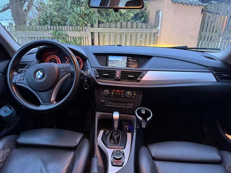 Begagnad BMW X1 204 HK (150 kW) 2011 SUV